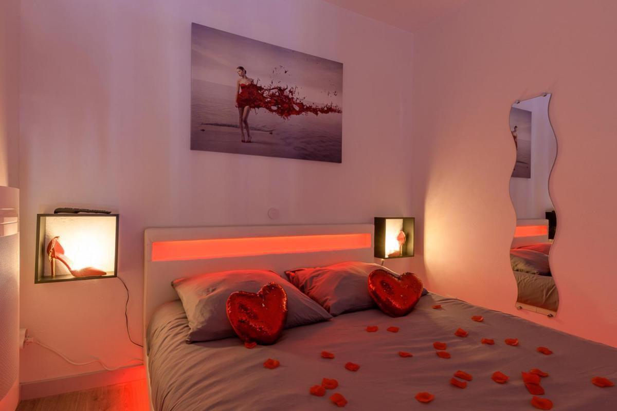 Love Room - Suite Romantique Avec Spa Privatif Le Puy-en-Velay Экстерьер фото