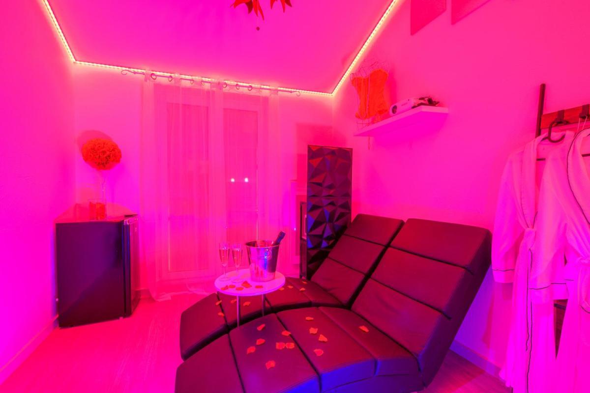 Love Room - Suite Romantique Avec Spa Privatif Le Puy-en-Velay Экстерьер фото